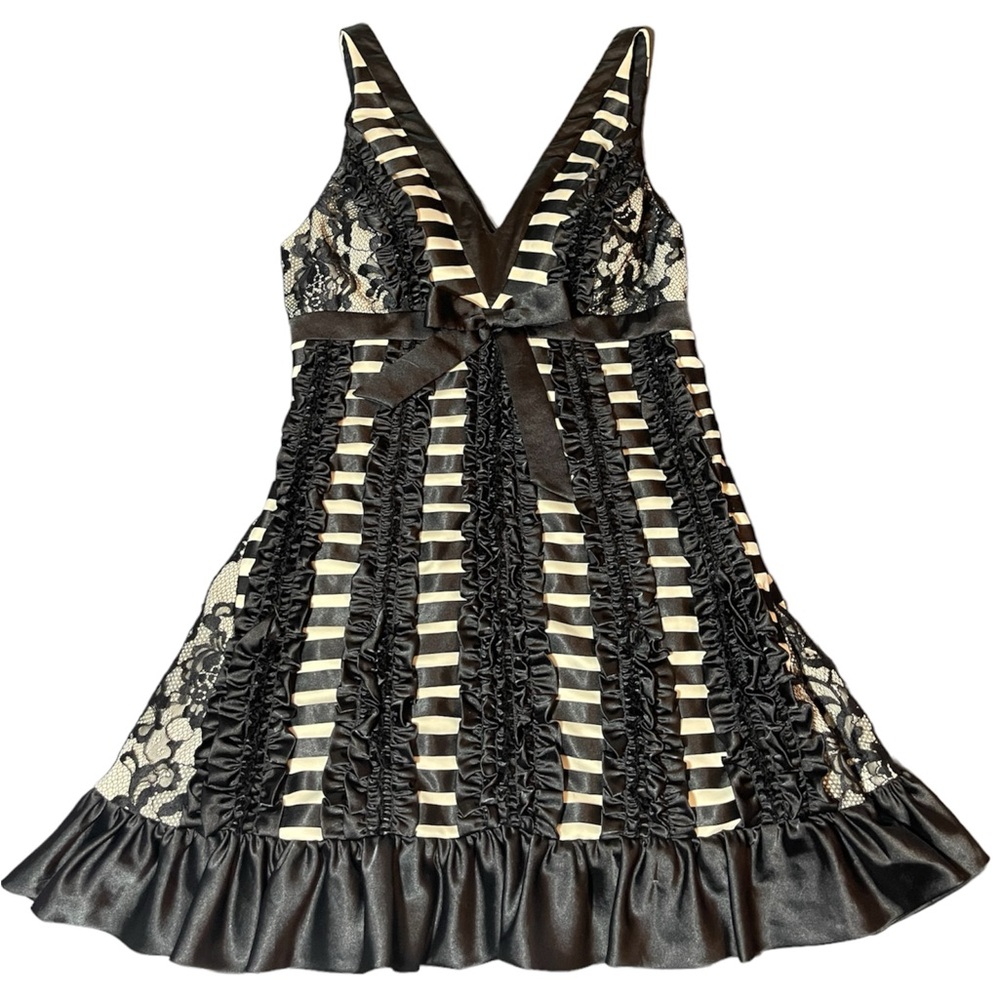 Black and white lace pinup dress